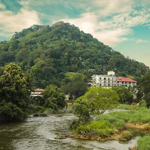 Hotel Oak Ray Regency, Kandy